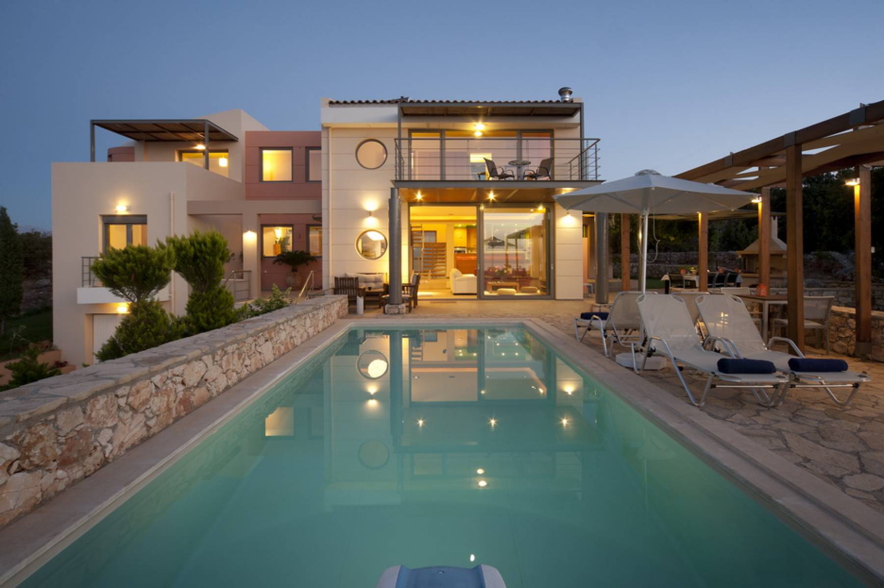 Impressive villa in Gerani